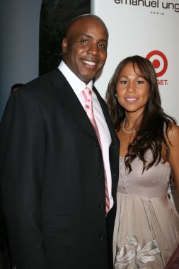 Barry Tahvil ve karısı