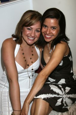 Anna Arias ve Konuklar