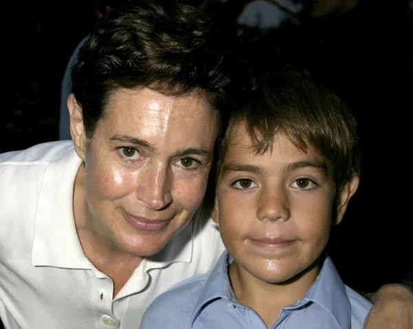 Sean Young and Son Quinn — Stock Photo, Image