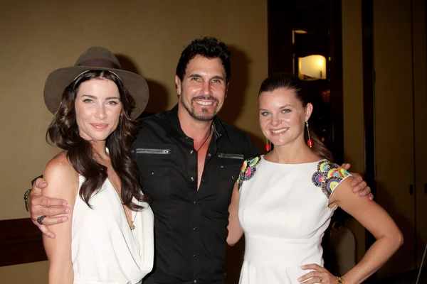 Jacqueline macinnes drewna, don diamont, heather tom — Zdjęcie stockowe