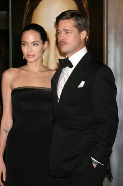 Angelina Jolie ve Brad Pitt