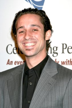 Thomas Ian Nicholas