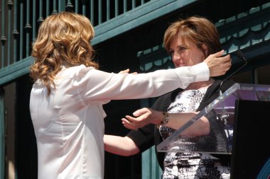 Marlee Matlin, Anne Sweeney