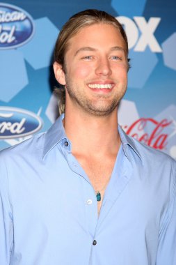 Casey James
