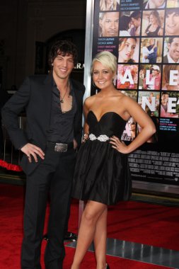 Çelik manolya (müzik grubu)