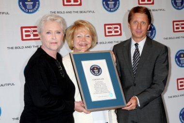 Susan flannery, lee bell, brad çan