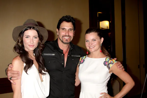 Jacqueline MacInnes Wood, Don Diamont, Heather Tom — Stock Photo, Image