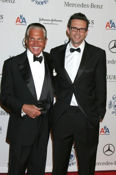 George Hamilton & son Ashley Hamilton — Stockfoto