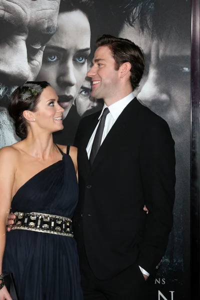 Emily Blunt e John Krasinski — Fotografia de Stock