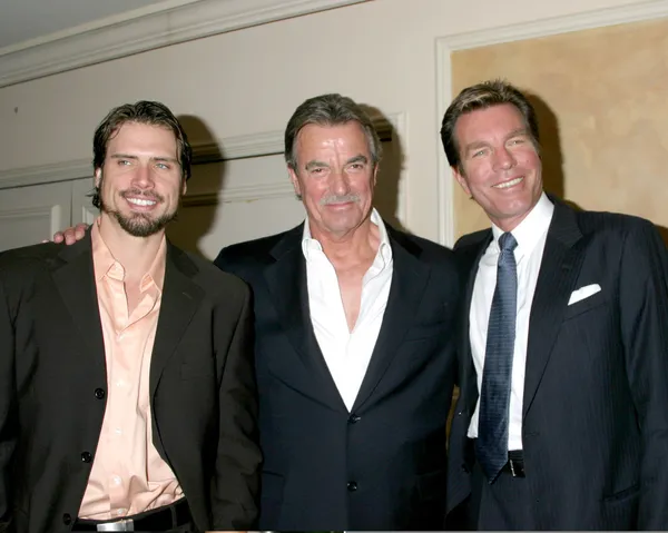 Joshua morrow, eric braeden, zoon christelijke gudegast — Stockfoto