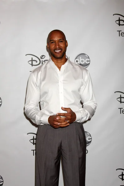 Henry Simmons — Photo