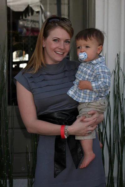 Melissa Joan Hart ve oğlu Braydon Hart Wilkerson — Stok fotoğraf