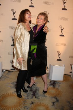 Valerie harper, senaryo yazarı