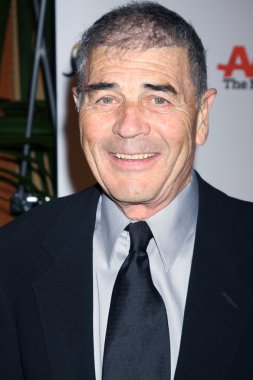 Robert Forester
