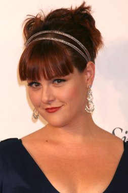 Sara Rue