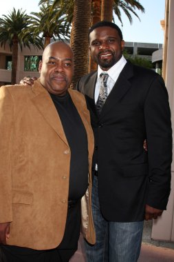 Reginald veljohnson ve darius mccrary