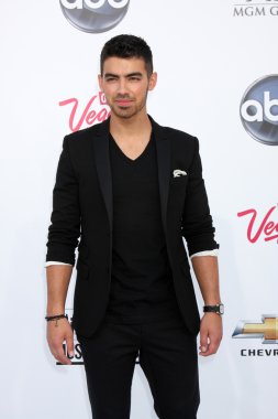Joe jonas