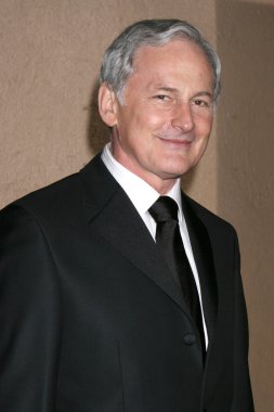 Victor Garber