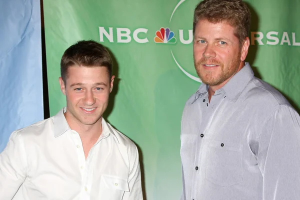 Ben Mckenzie & Michael Cudlitz — Stockfoto