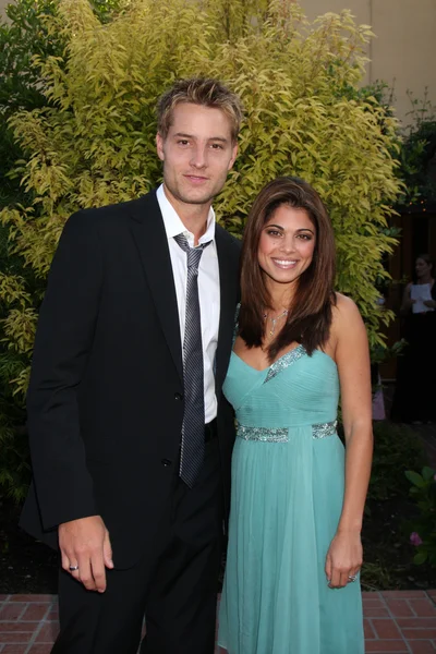 Justin et Lindsay Hartley — Photo