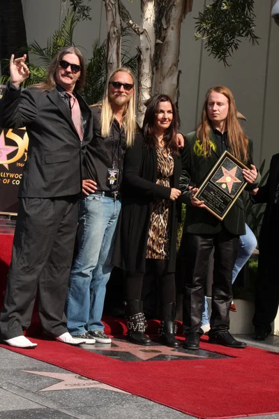 Barbara orbison, familj och vänner av roy orbison — Stockfoto