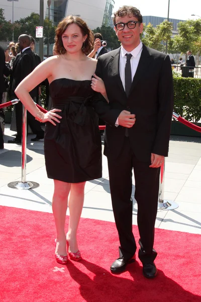 Elisabeth Moss and Fred Armisen — Stock Photo, Image