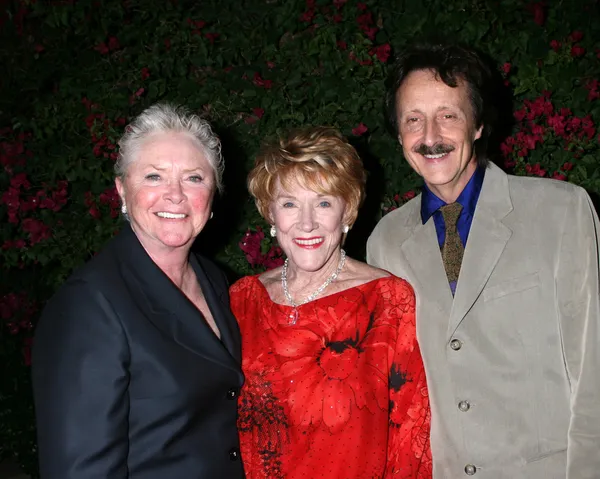 Susan Flannery, Jeanne Cooper y Michael Logan — Foto de Stock