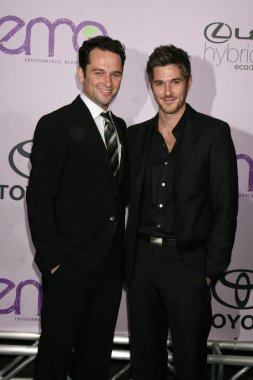 Matthew Rhys, Dave Annable