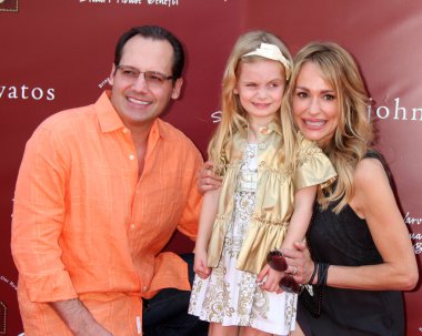 Russell Armstrong, Kennedy Armstrong, Taylor Armstrong