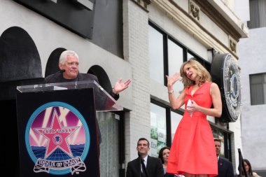 GW Bailey ve Kyra Sedgwick