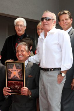 George Hamilton ve James Caan