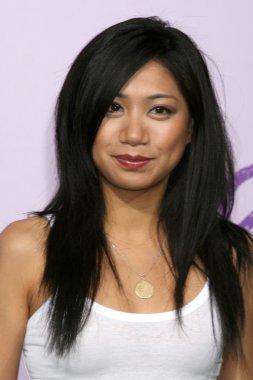 Liza Lapira