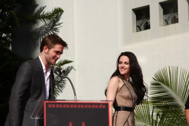 Robert Pattinson, Kristen Stewart