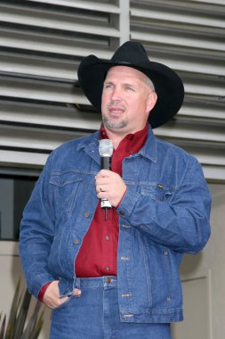 Garth Brooks