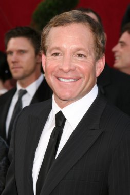 Steve Guttenberg
