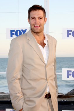 Geoff Stults