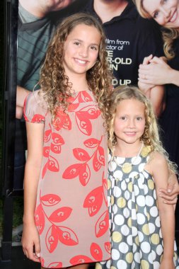 Iris ve Maude apatow