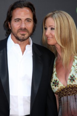 Thorsten Kaye ve Susan Haskell