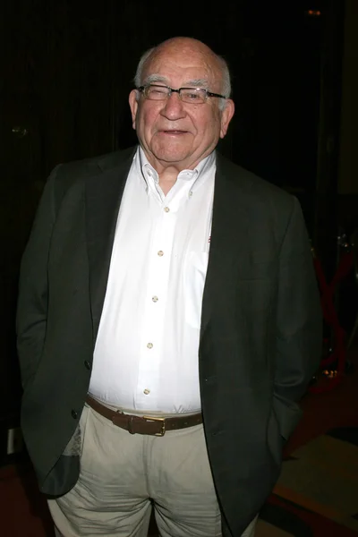 Ed Asner — Foto de Stock