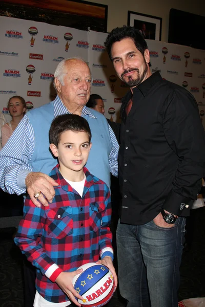 Tommy Lasorda met Don Diamont & zoon — Stockfoto