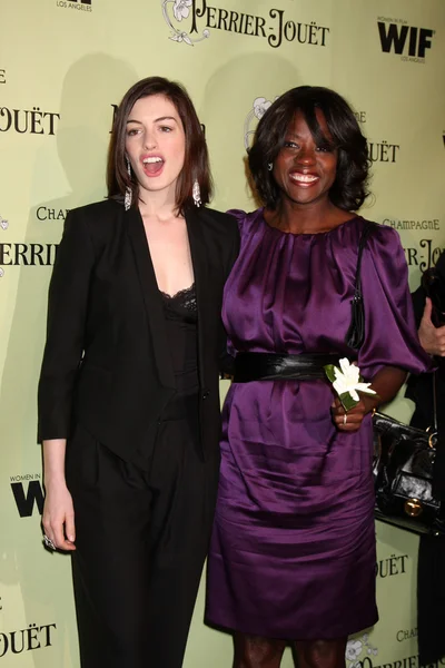 Anne Hathaway ve Viola Davis — Stok fotoğraf