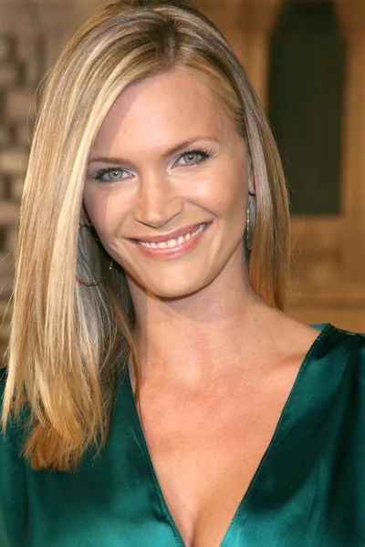 Natasha henstridge — Zdjęcie stockowe