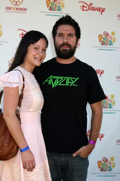 Joshua Gomez & Amy Phan — Stockfoto