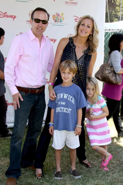 Lara Spencer & Family — Stock Photo, Image