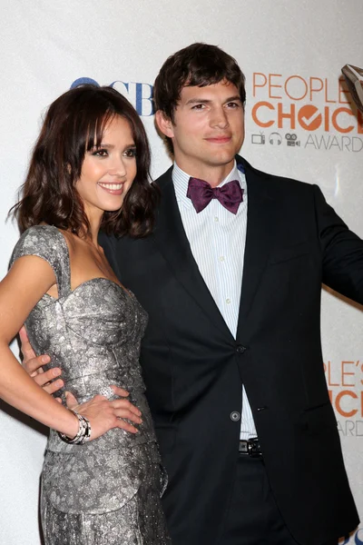 Jessica Alba e Ashton Kutcher — Fotografia de Stock