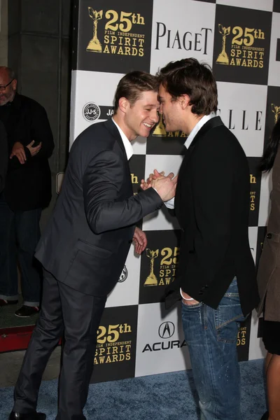 Benjamin Mckenzie & Emile Hirsch — Stockfoto