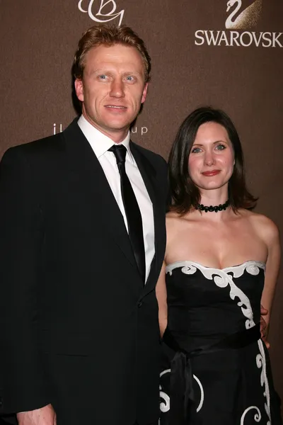 Kevin McKidd y su esposa — Foto de Stock
