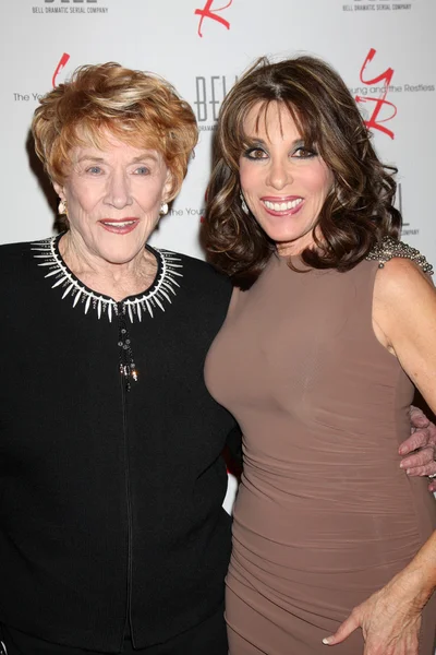 Jeanne Cooper ve Kate Linder — Stok fotoğraf