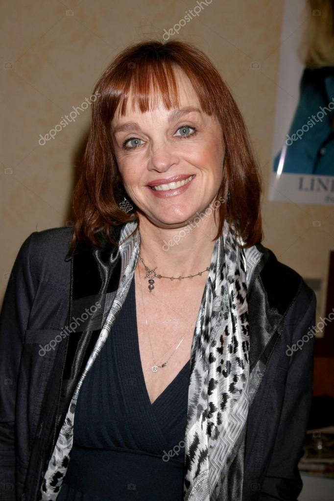 Pamela Sue Martin – Stock Editorial Photo © Jean_Nelson #12933407
