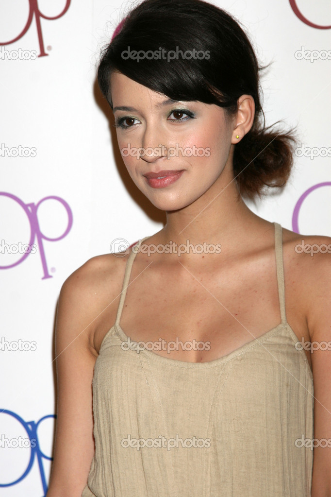 depositphotos_12939311-stock-photo-christian-serratos.jpg